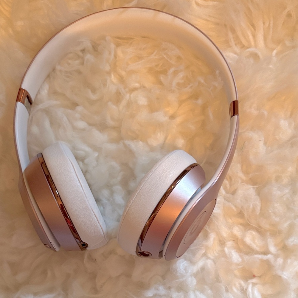 Rose gold beats